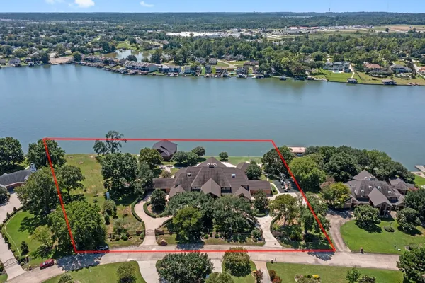 an aerial view of multiple house