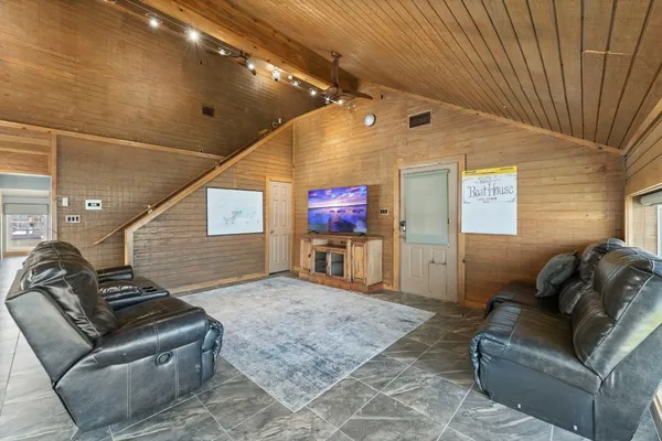 $4,900,000 | 40 La Jolla Circle, Montgomery, TX 77356