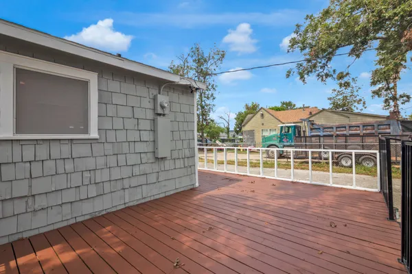$474,900 | 3743 Erie Street, Houston, TX 77017
