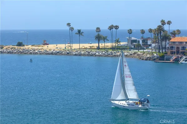 $5,995,000 | 2525 Ocean Boulevard, Unit 6B & 6C, Corona del Mar, CA 92625