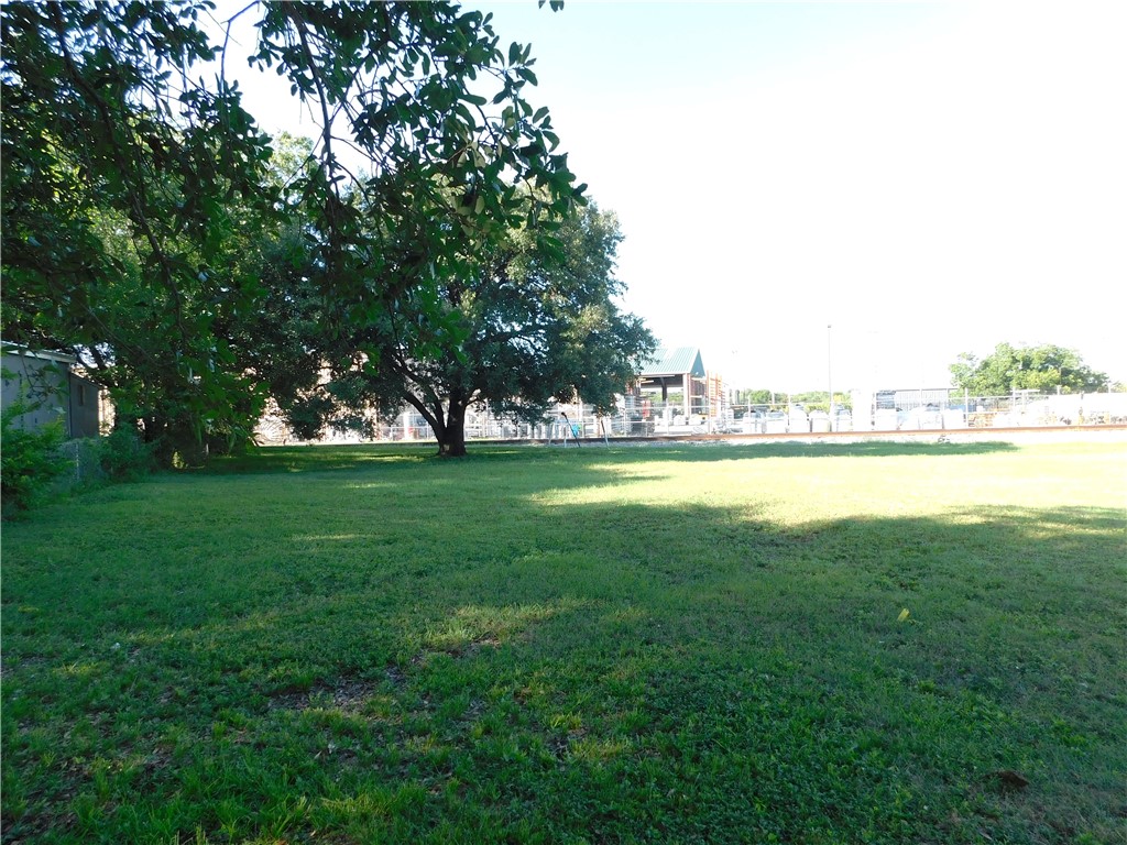402 Ash Street Bryan, TX 77803 - Photo 10 of 10 Open lot