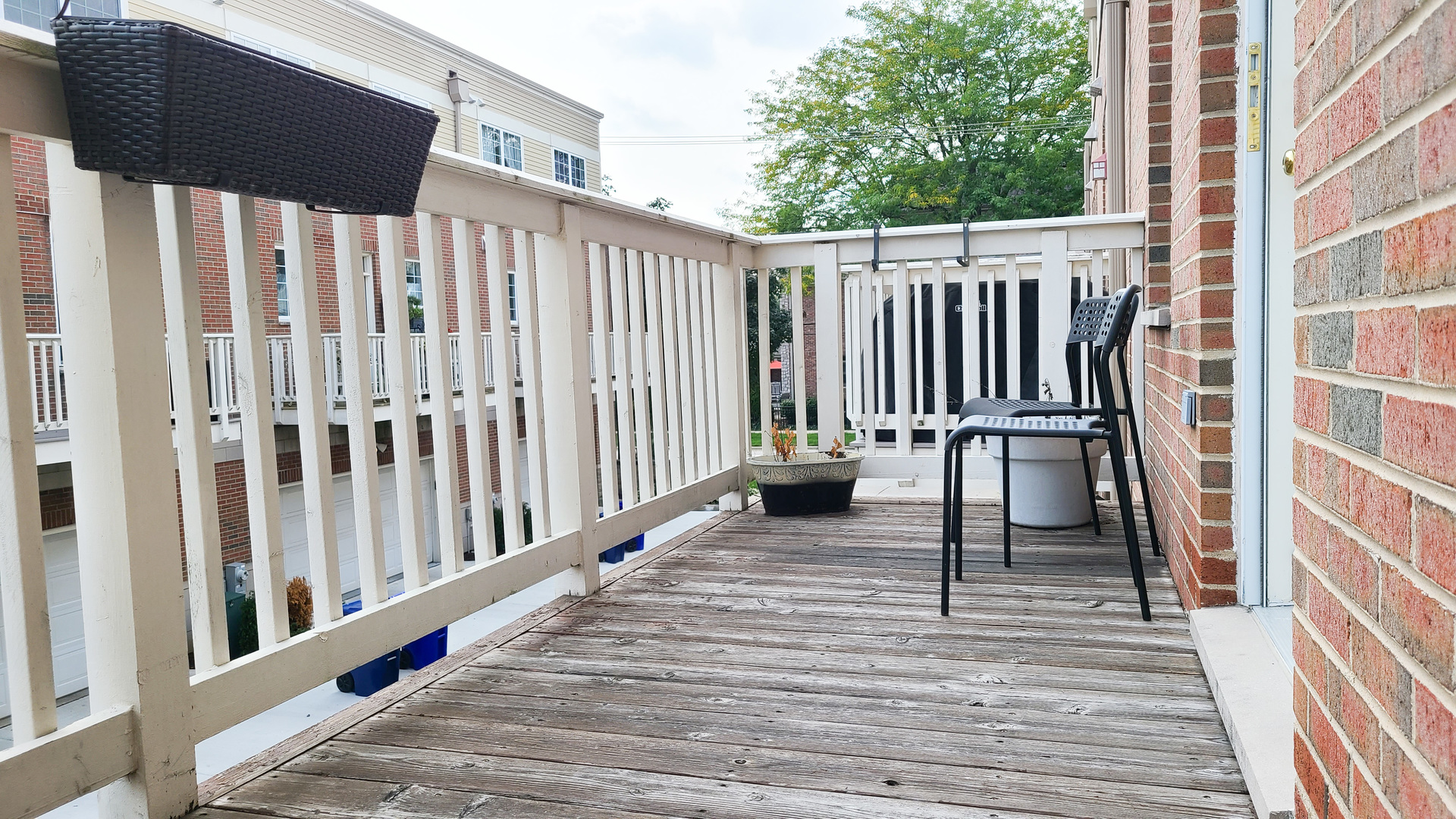 352 West Seminary Avenue, Unit 504 Wheaton, IL 60187 - Photo 23 of 24 a view of a wooden deck