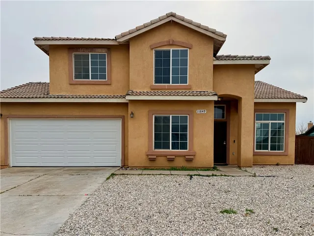 $2,700 | 11849 Amanda Lane, Adelanto, CA 92301