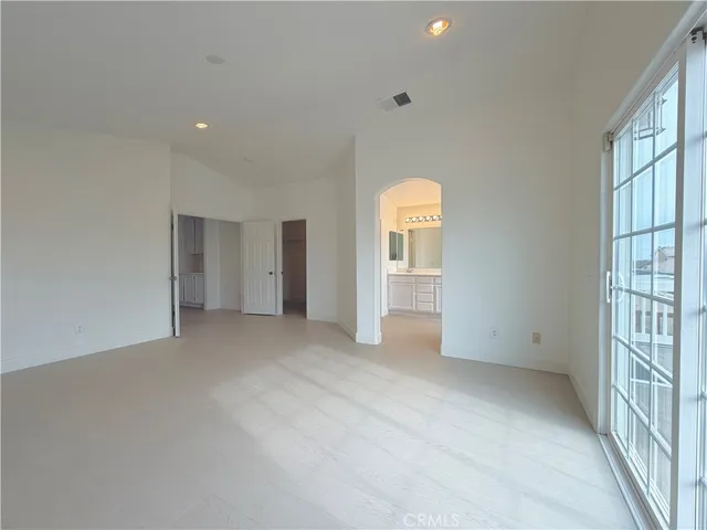 $2,700 | 11849 Amanda Lane, Adelanto, CA 92301