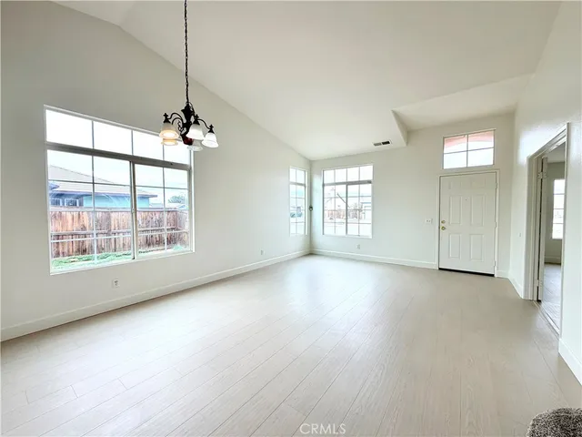 $2,700 | 11849 Amanda Lane, Adelanto, CA 92301