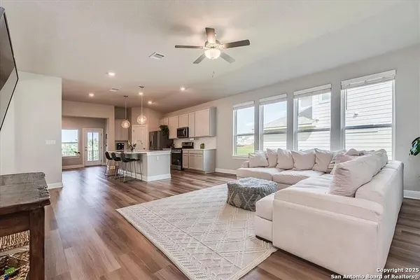 $2,950 | 280 Sawtooth Mountain Way, Dripping Springs, TX 78620