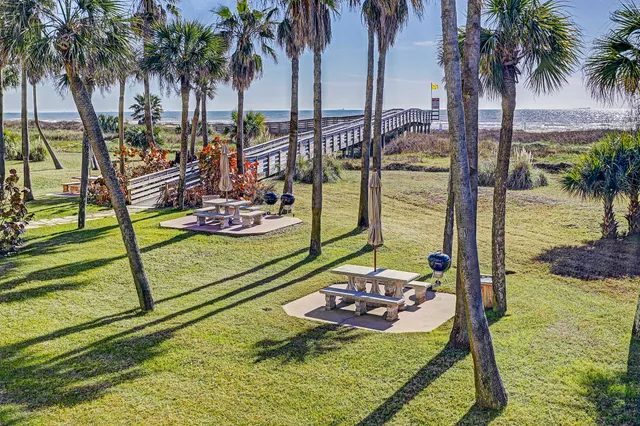 $525,000 | 1401 East Beach Drive, Unit 1114, Galveston, TX 77550