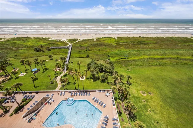 $525,000 | 1401 East Beach Drive, Unit 1114, Galveston, TX 77550