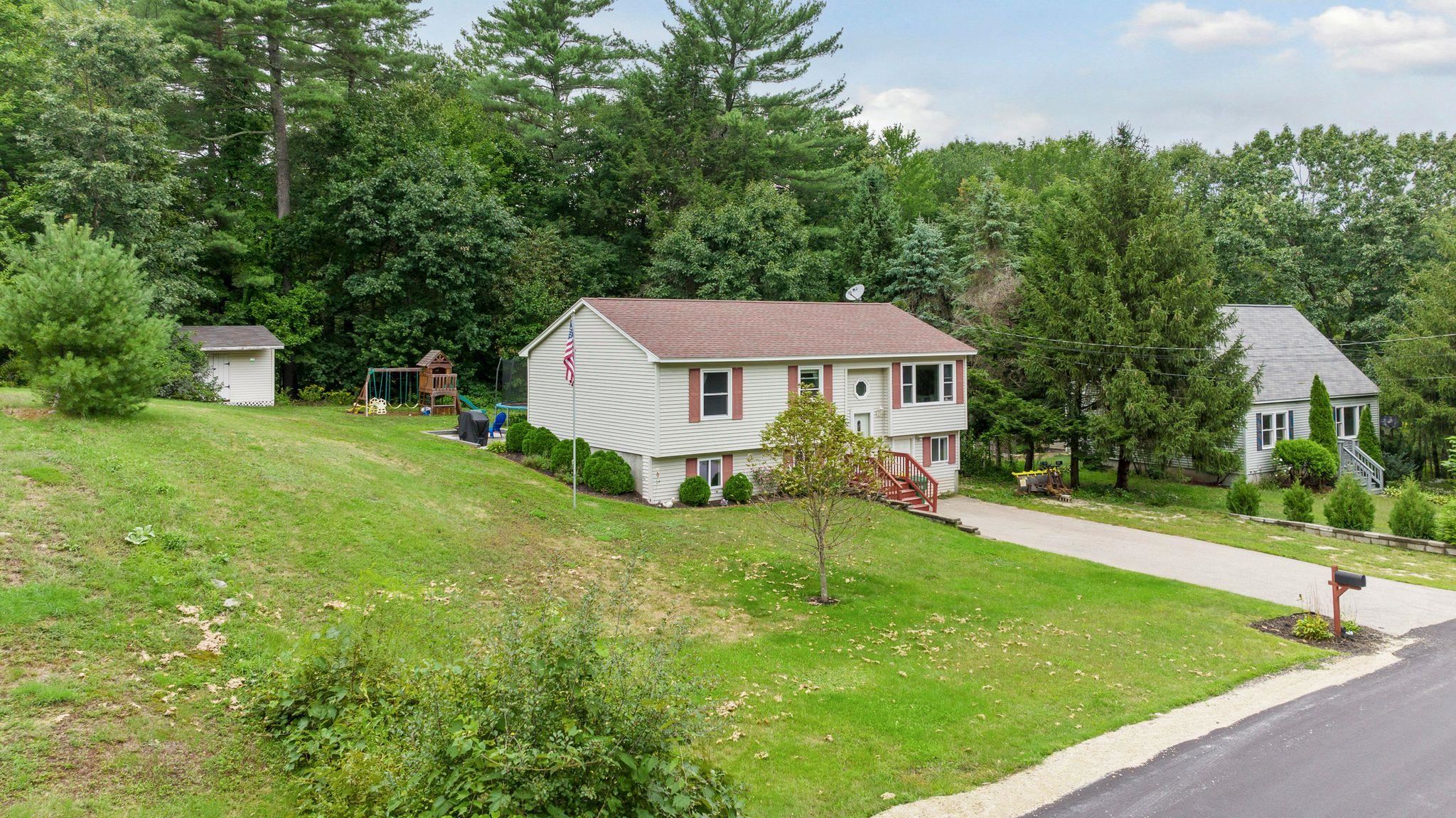 25 Howard Brook Drive Rochester, NH 03867 - Photo 2 of 37