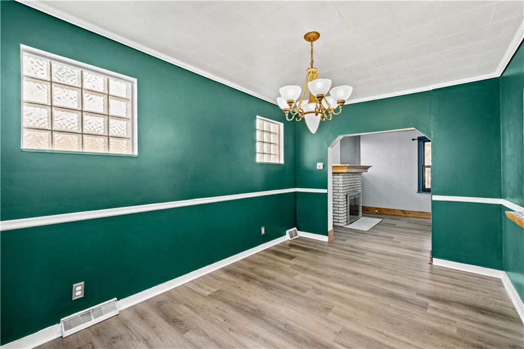 4043 Brandon Road Pittsburgh, PA 15212 - Photo 8 of 22 Gallery Image 8
