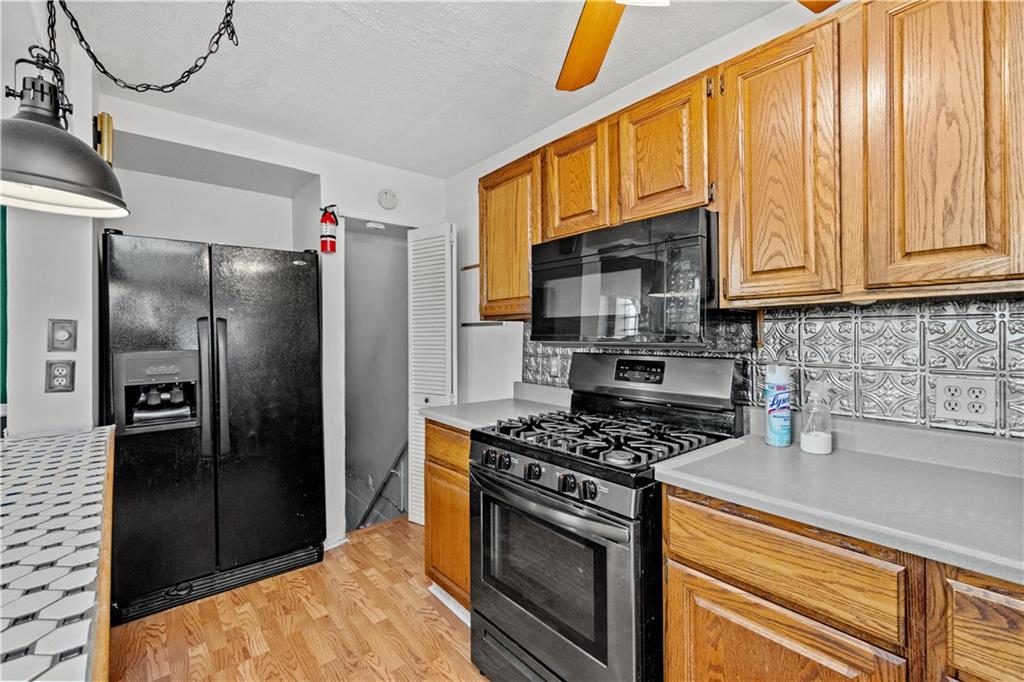 4043 Brandon Road Pittsburgh, PA 15212 - Photo 10 of 22 Gallery Image 10