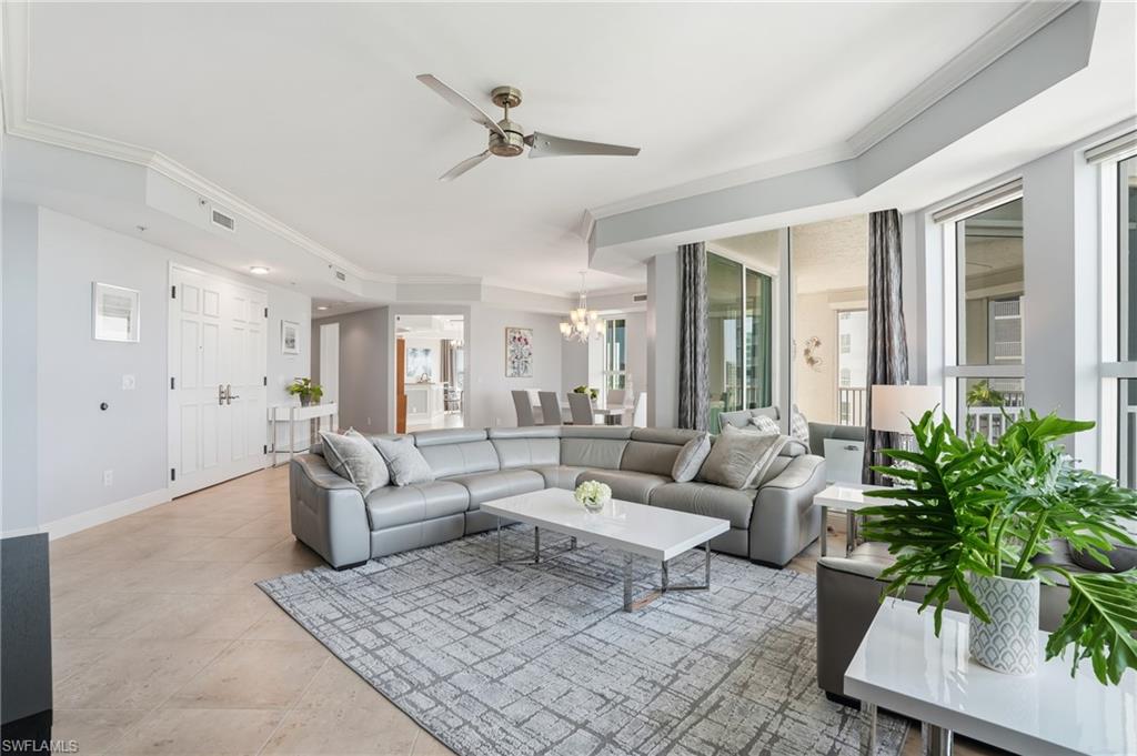 285 Grande Way, Unit 801 Naples, FL 34110 - Photo 6 of 50