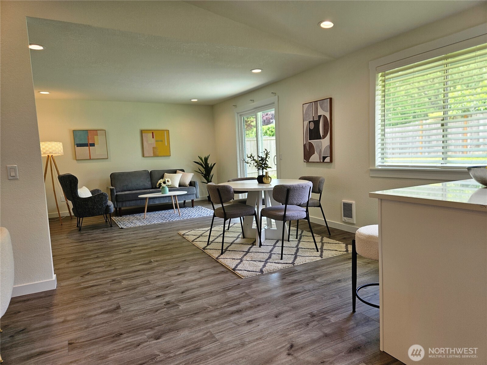 16706 6th Avenue Southeast Bothell, WA 98012 - Photo 11 of 31