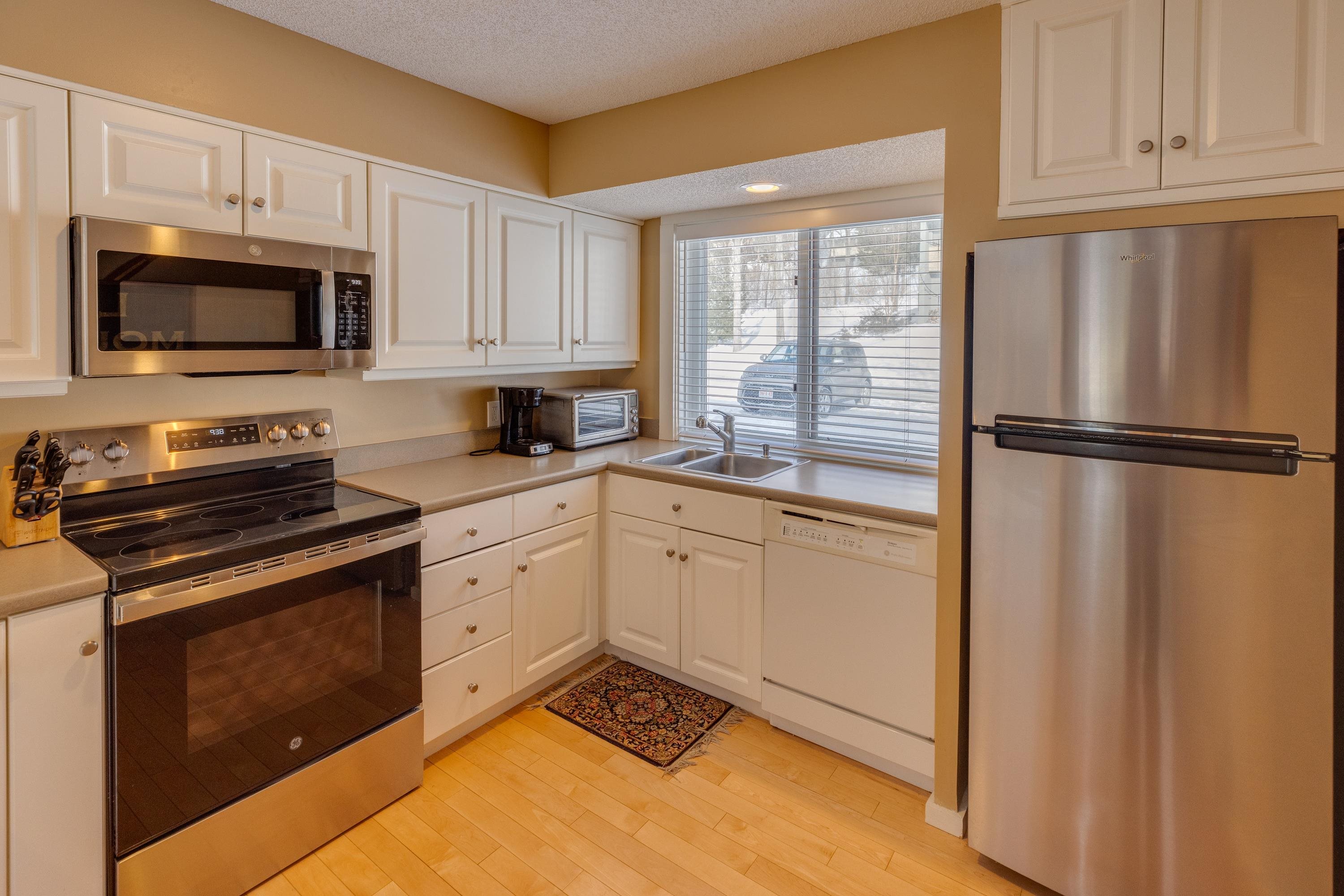 61 Clearbrook Road, Unit 1 Lincoln, NH 03251 - Photo 6 of 16