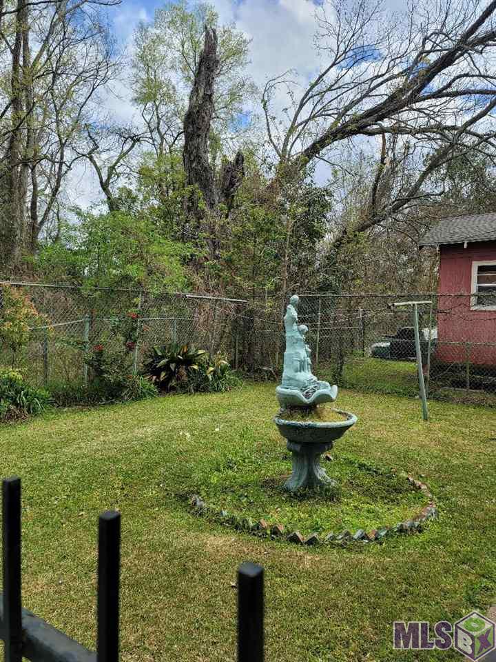 703 South 16th Street Baton Rouge, LA 70802 - Photo 3 of 12