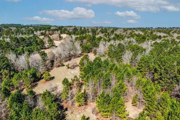 $1,100,000 | 1609 C R 246 S South, Kilgore, TX 75662