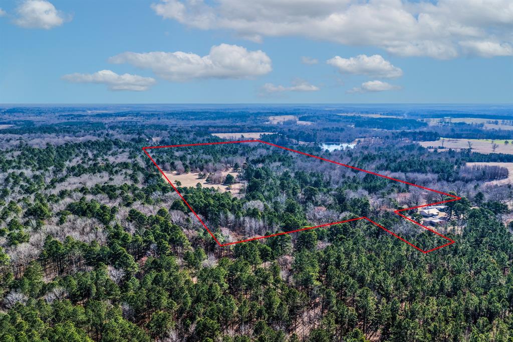 1609 C R 246 S South Kilgore, TX 75662 - Photo 6 of 22 an aerial view of multiple house