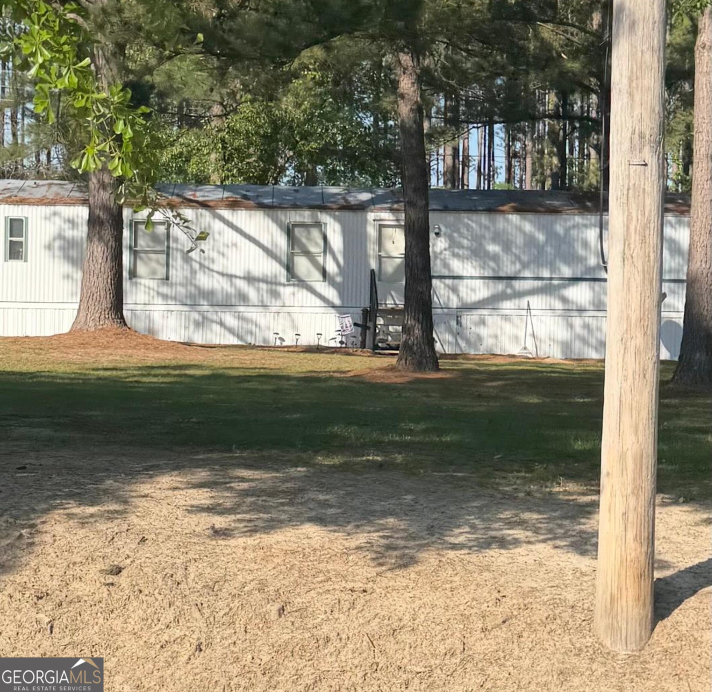 1033 Honeysuckle Road Dublin, GA 31021 - Photo 2 of 2