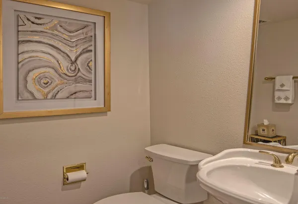 $2,495 | 5205 North 24th Street, Unit 205, Phoenix, AZ 85016