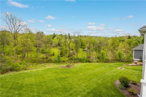 $999,900 | 490 Harvest View Drive, Venetia, PA 15367