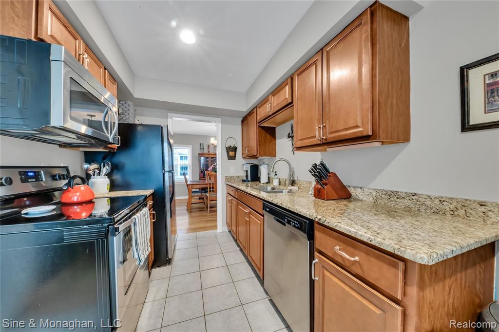 731-733 Harcourt Road Grosse Pointe Park, MI 48230 - Photo 15 of 40