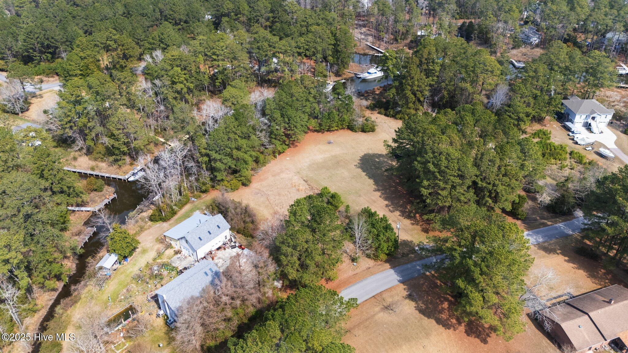 6009 Harbour Way Oriental, NC 28571 - Photo 8 of 42 3-web-or-mls-DJI_20250313122041_0057_D