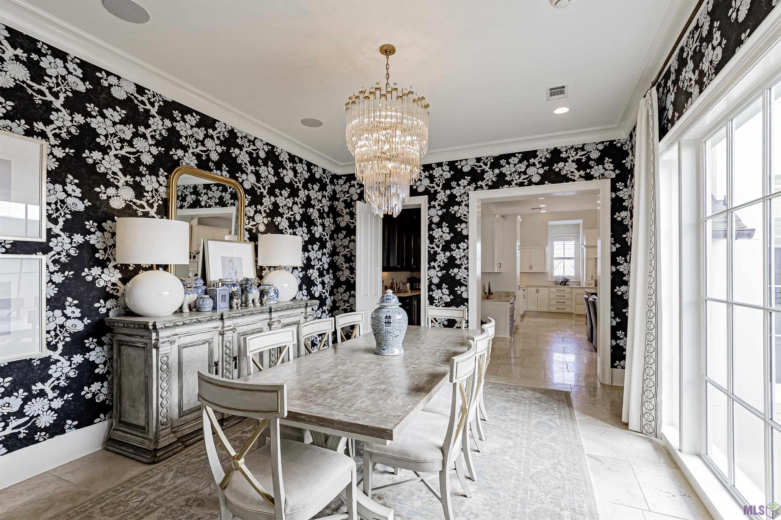 10 Country Club Place Baton Rouge, LA 70809 - Photo 12 of 36 Dining Room