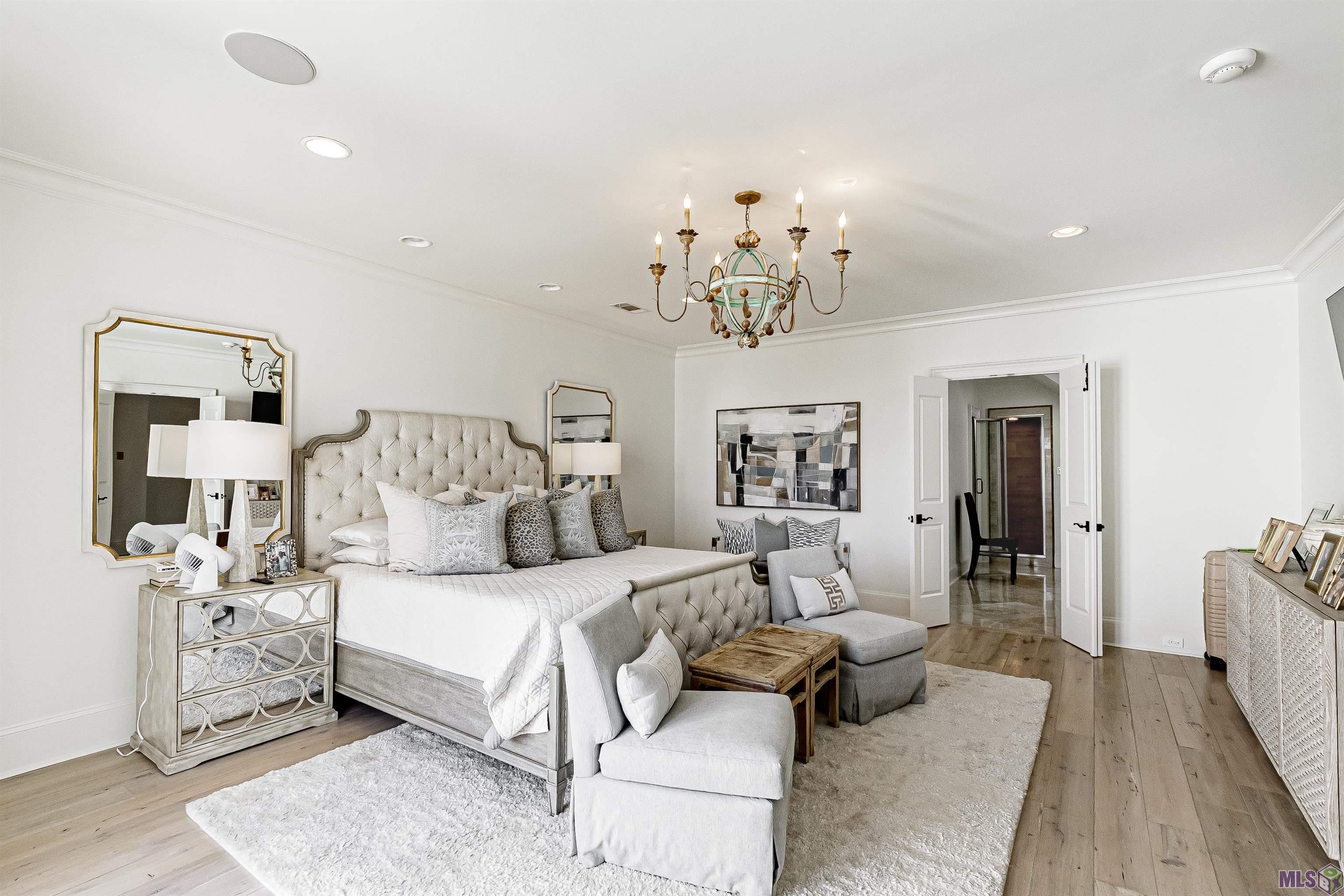 10 Country Club Place Baton Rouge, LA 70809 - Photo 22 of 35 Primary Bedroom