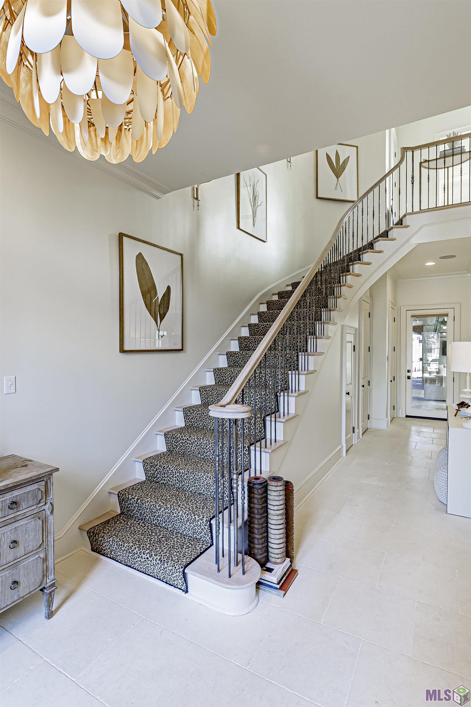 10 Country Club Place Baton Rouge, LA 70809 - Photo 32 of 35 Foyer