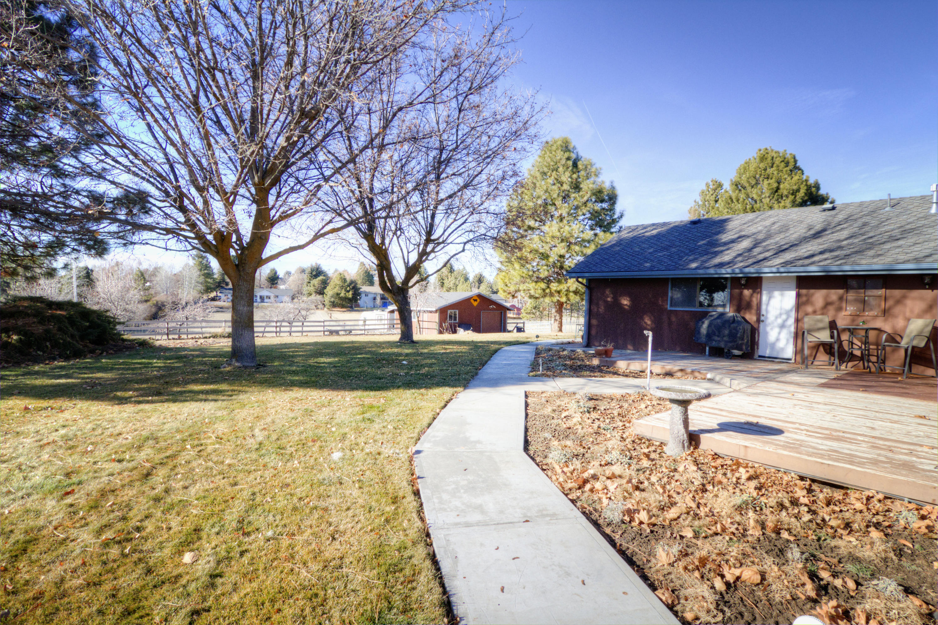 6518 Reeder Road Klamath Falls, OR 97603 - Photo 22 of 25 a view of a volley ball court