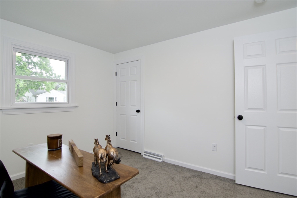 464 Poole Street Ludlow, MA 01056 - Photo 31 of 40