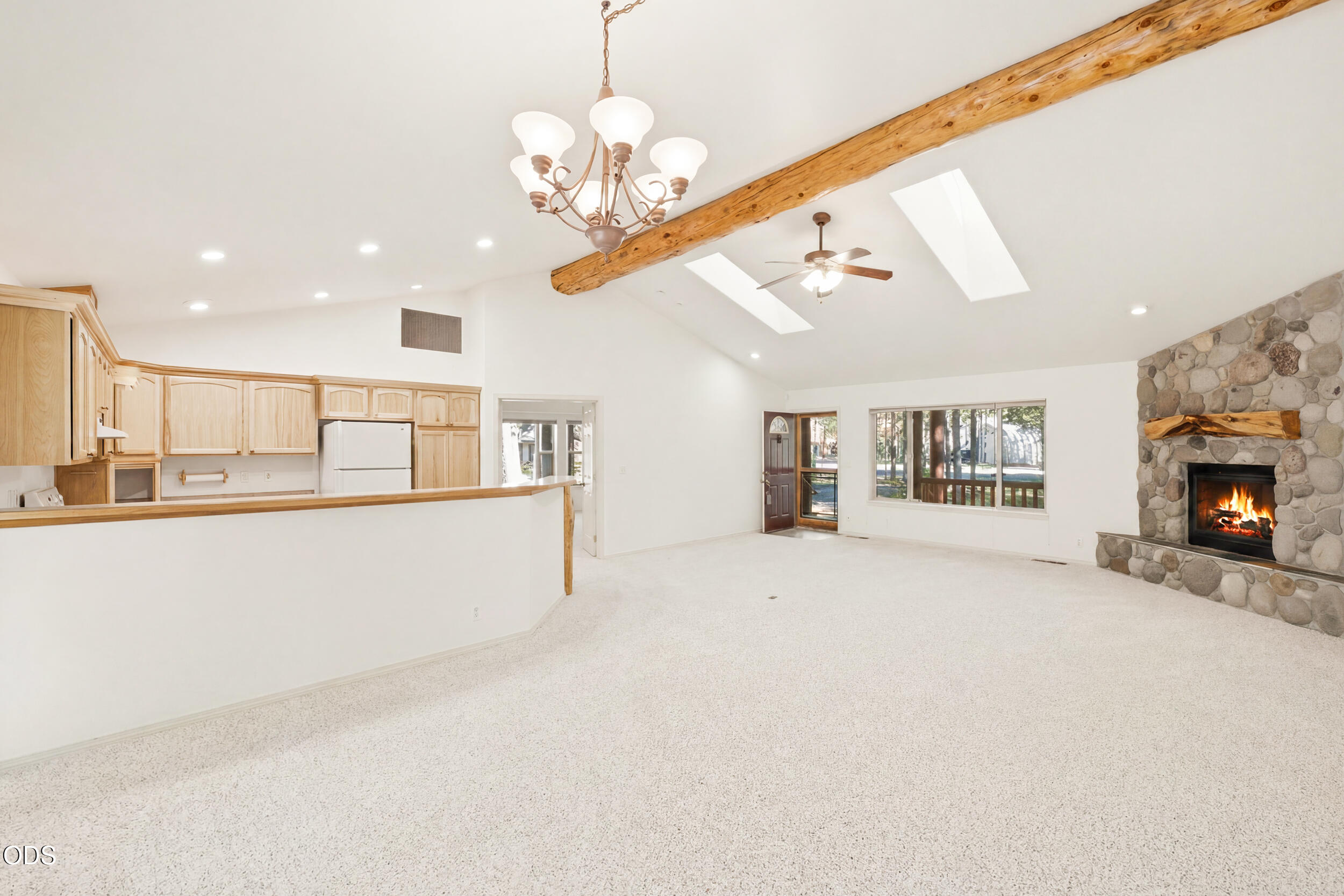 56718 Bandley Road Bend, OR 97707 - Photo 5 of 50