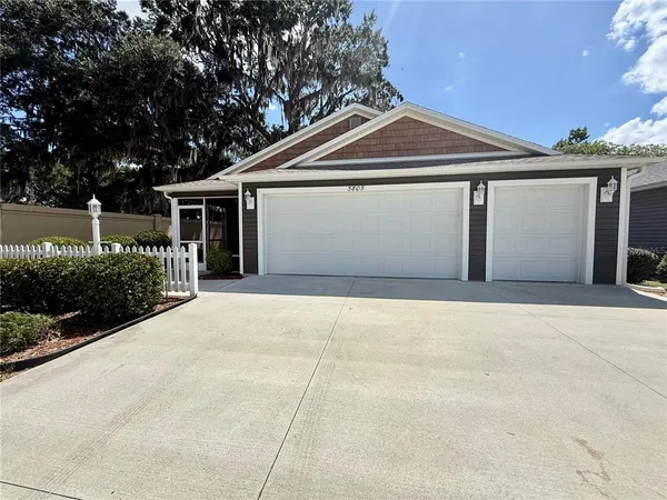 $299,999 | 5805 Valente Court, The Villages, FL 32163