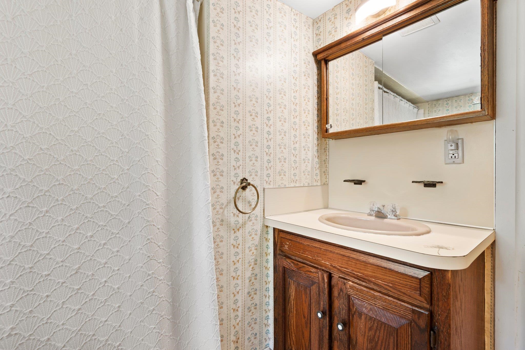99 Paige Hill Road Goffstown, NH 03045 - Photo 17 of 30 Gallery Image 17