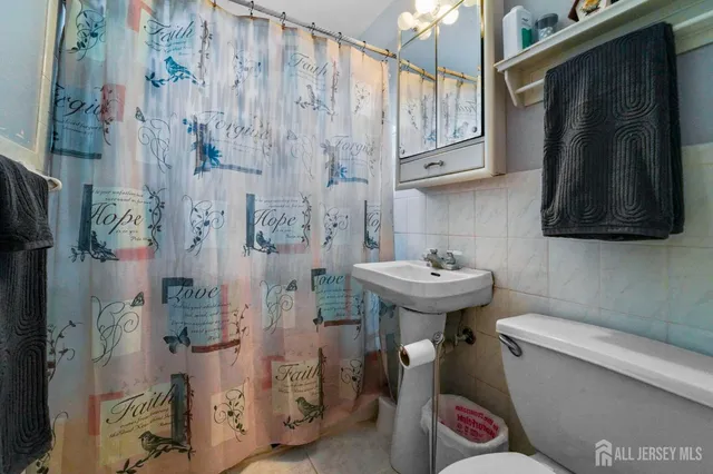 $450,000 | 73 Broadway Road, Freehold, NJ 07728