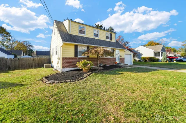 $450,000 | 73 Broadway Road, Freehold, NJ 07728