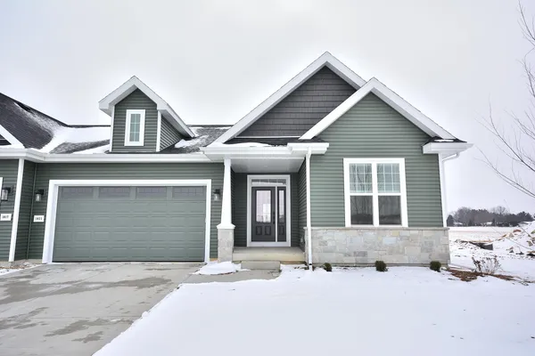 $544,900 | 1021 Elderberry Road, Oconomowoc, WI 53066