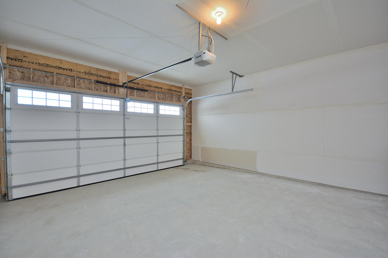 1021 Elderberry Road Oconomowoc, WI 53066 - Photo 25 of 26 80 ARWT (26)