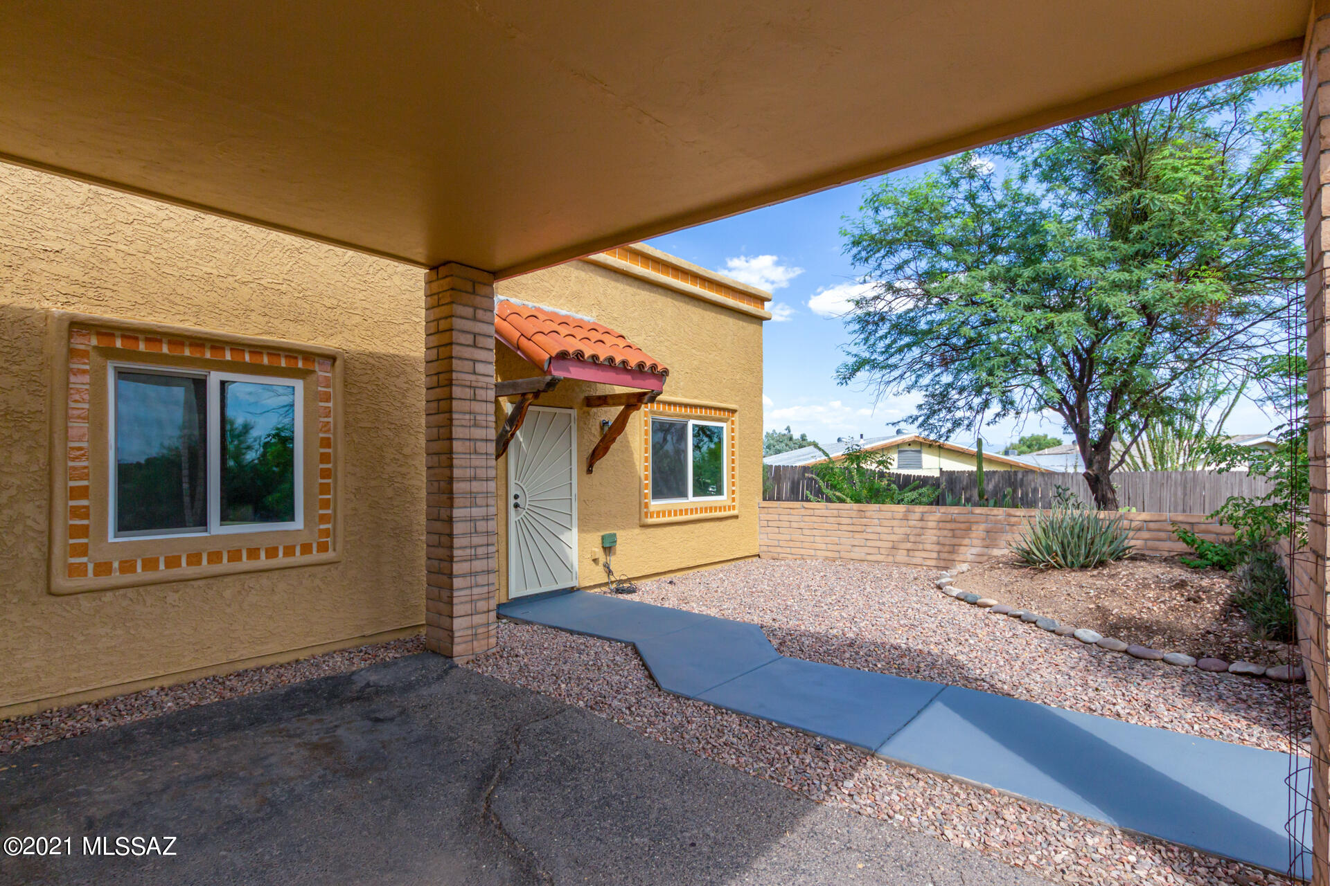 3514 South Mission Road, Unit A1 Tucson, AZ 85713 - Photo 1 of 26