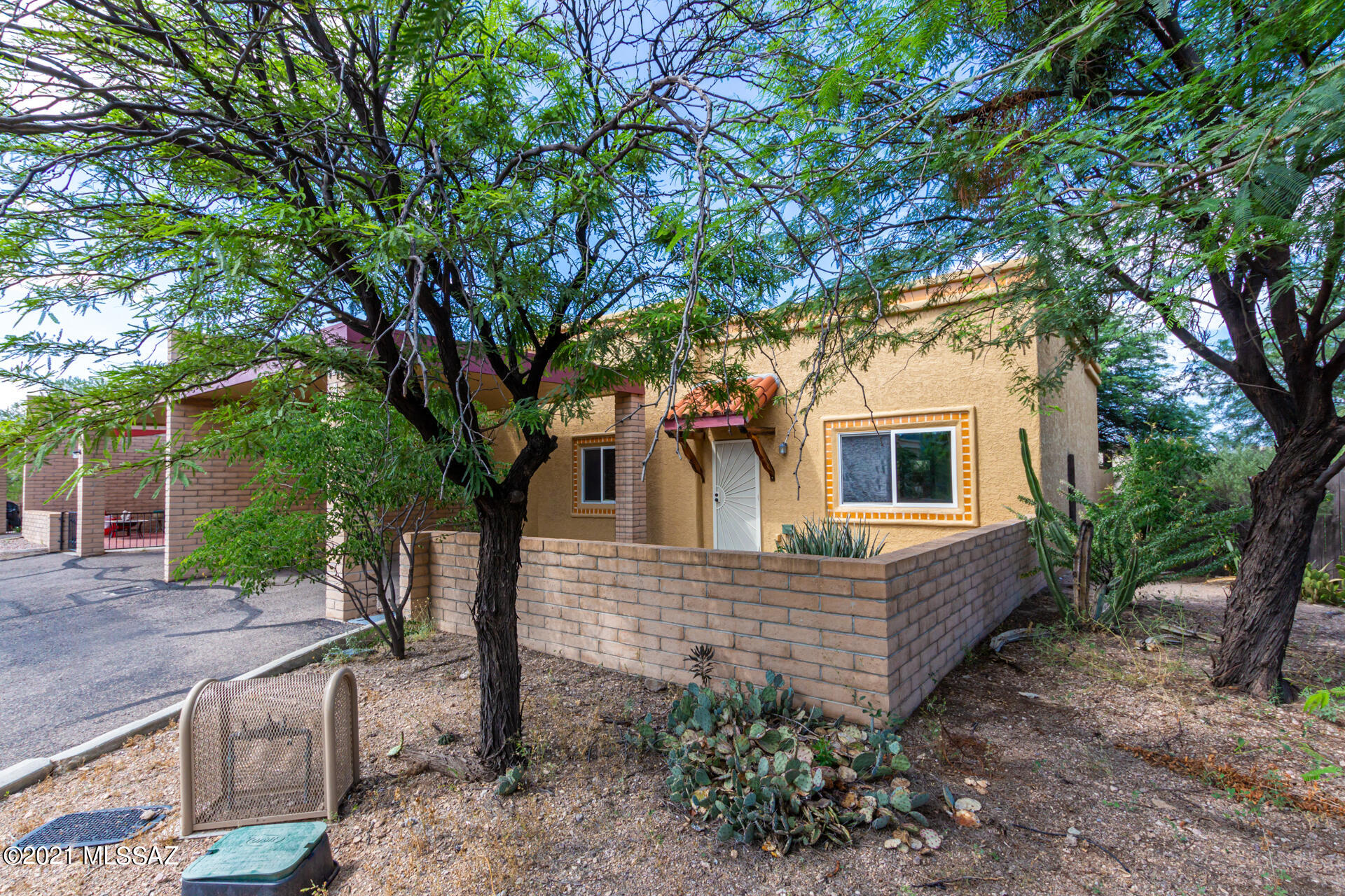 3514 South Mission Road, Unit A1 Tucson, AZ 85713 - Photo 2 of 26