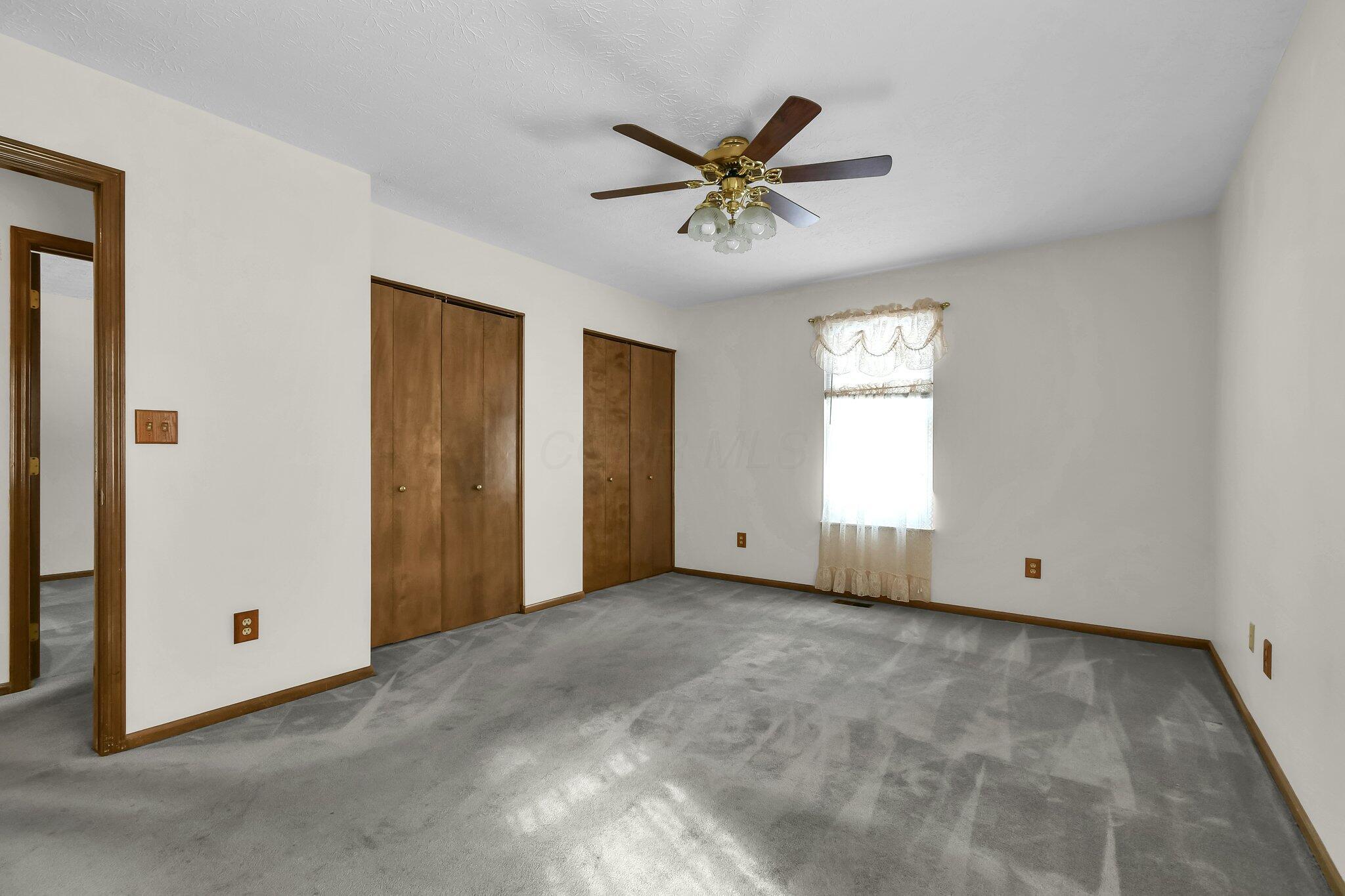 271 Rosehill Road Reynoldsburg, OH 43068 - Photo 12 of 20 Primary Bedroom