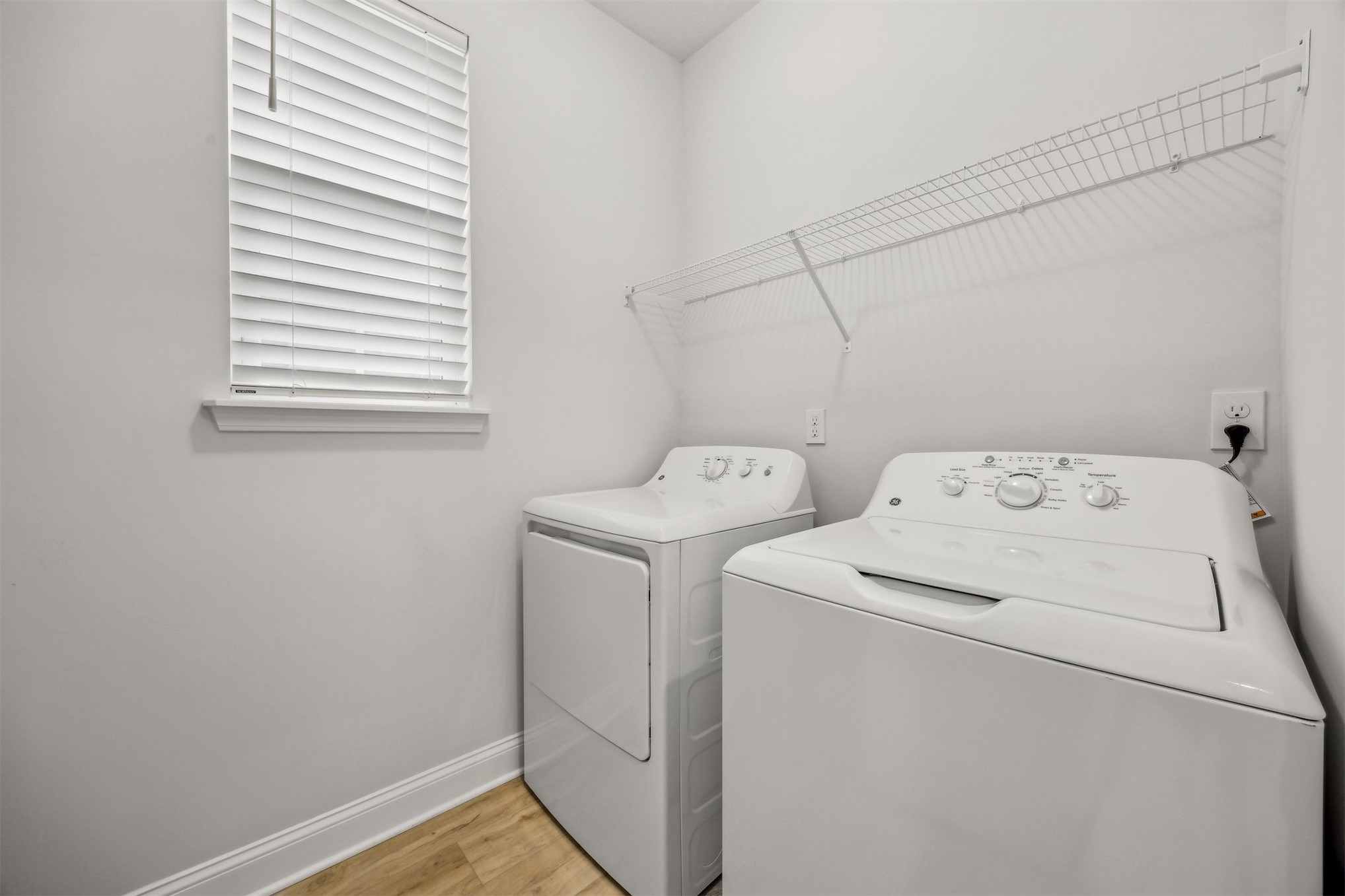 230 Wildlight Avenue Yulee, FL 32097 - Photo 14 of 73 a utility room with dryer and washer