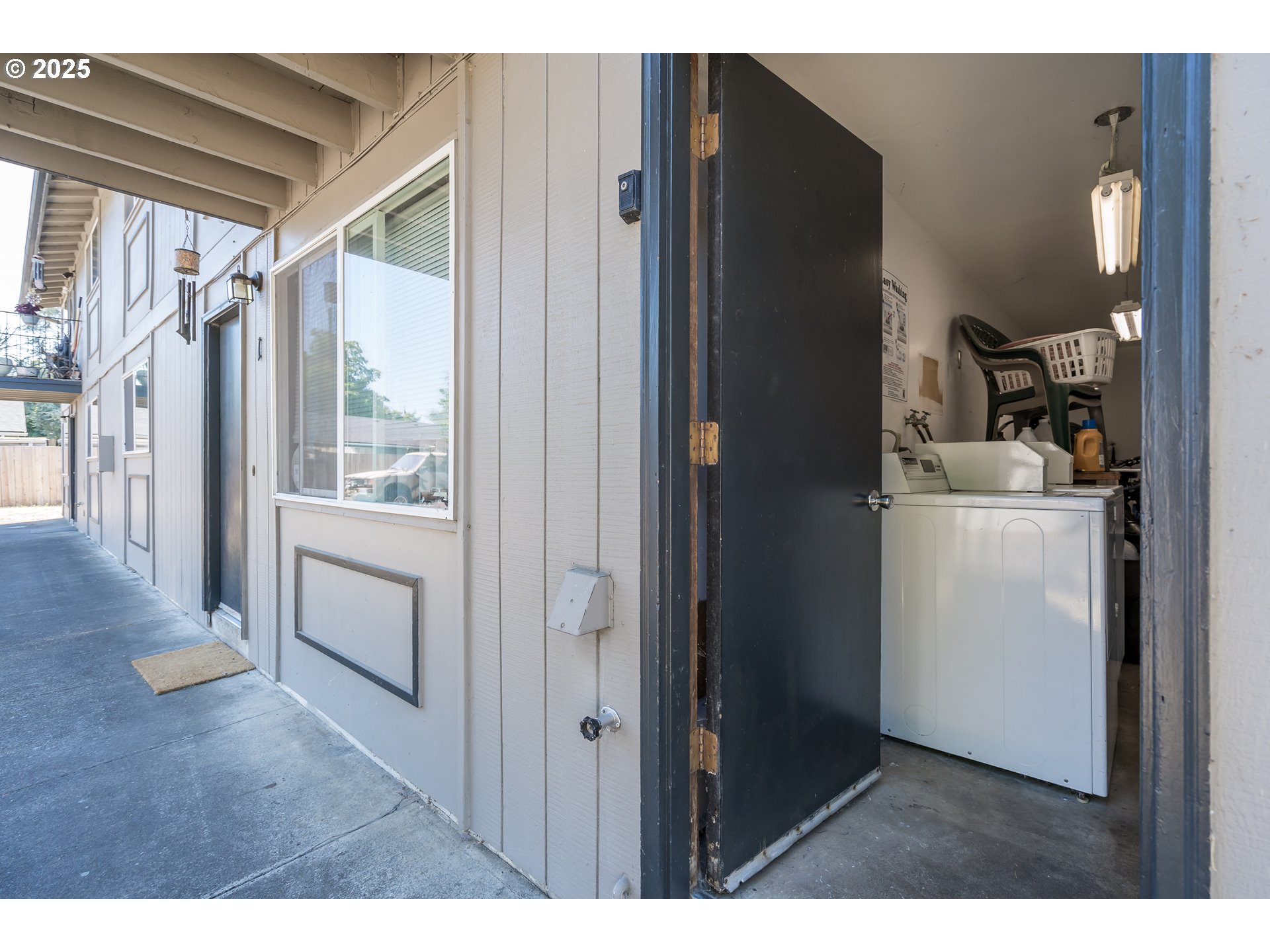 231 South 40th Street Springfield, OR 97478 - Photo 14 of 19