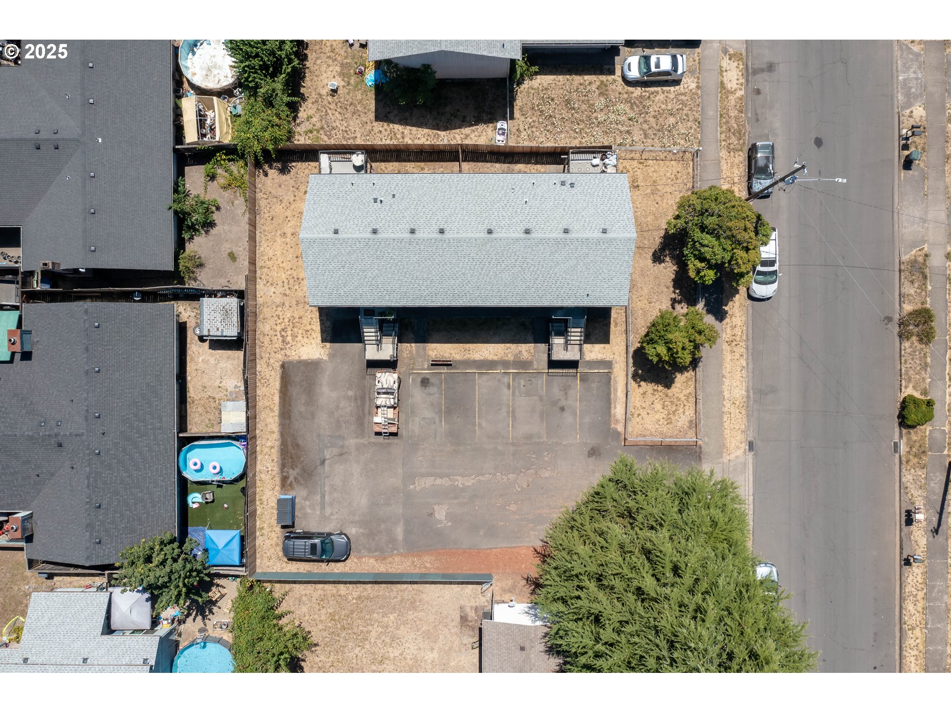 231 South 40th Street Springfield, OR 97478 - Photo 19 of 19 an aerial view of residential houses with outdoor space