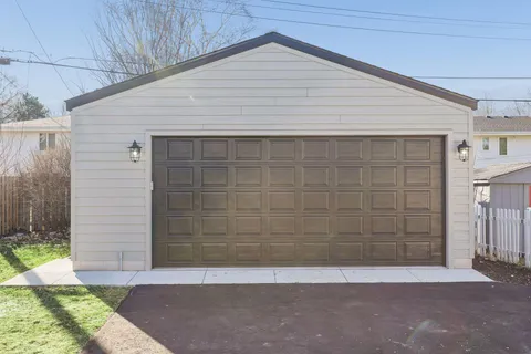 $749,900 | 2520 Lynn Avenue, St. Louis Park, MN 55416