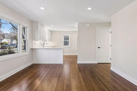 $699,900 | 2520 Lynn Avenue, St. Louis Park, MN 55416