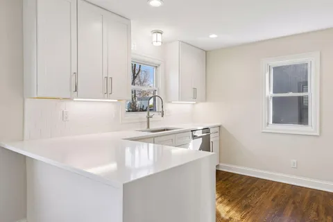 $749,900 | 2520 Lynn Avenue, St. Louis Park, MN 55416