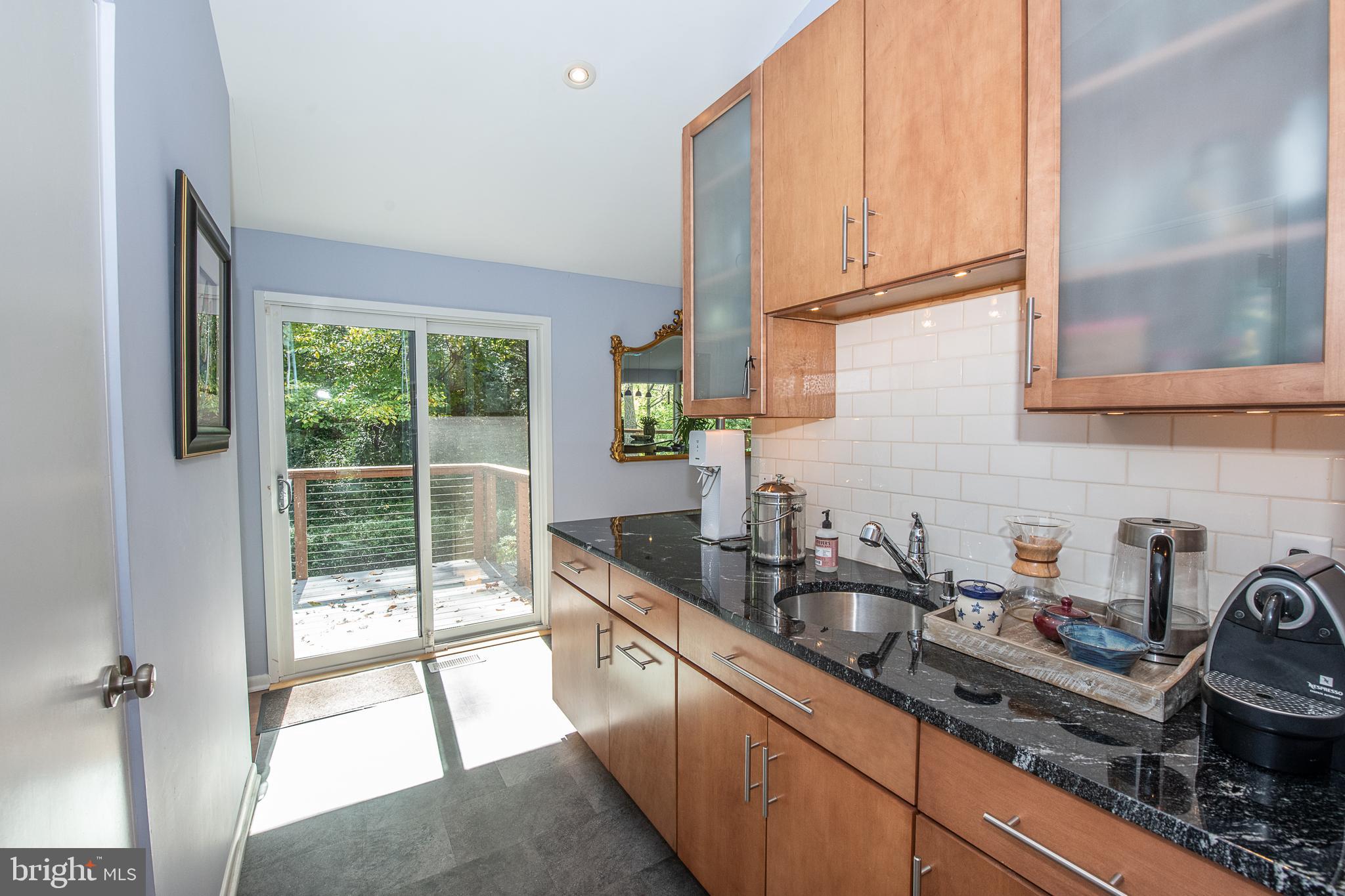 19 Paper Mill Road Newtown Square, PA 19073 - Photo 16 of 72 Sunny butler's pantry and wet bar