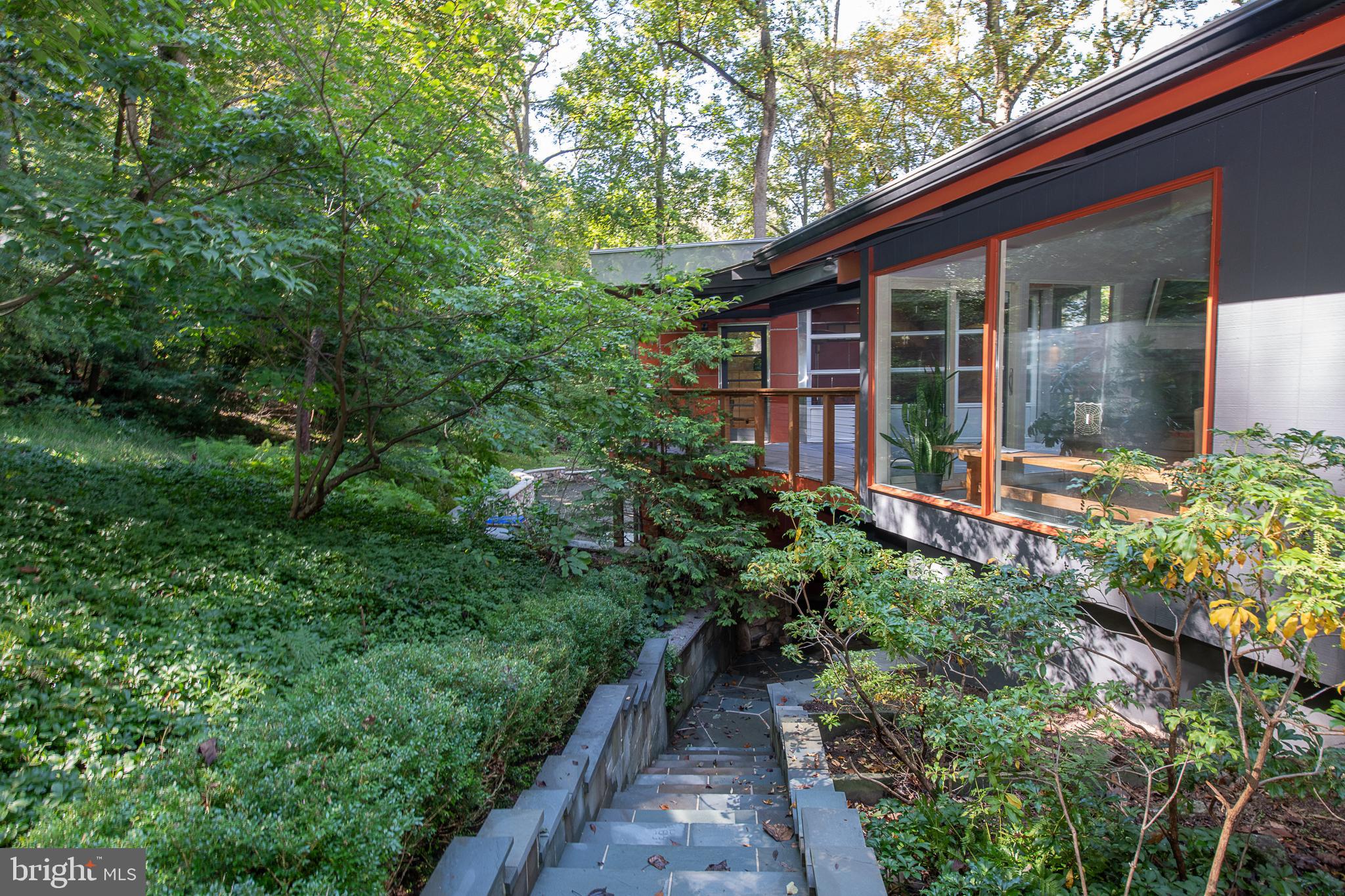 19 Paper Mill Road Newtown Square, PA 19073 - Photo 3 of 72 Rear elevation glass window walls