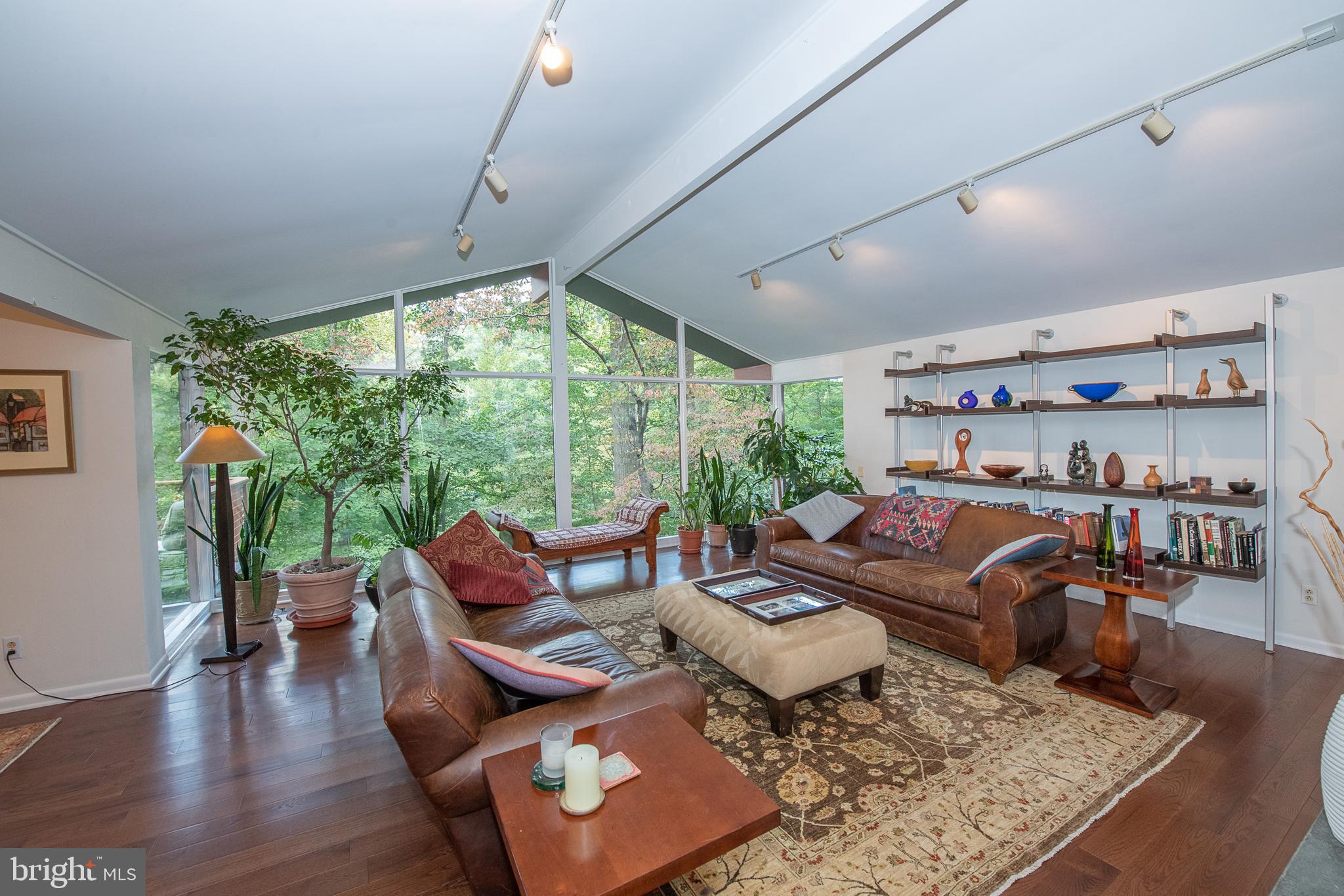 19 Paper Mill Road Newtown Square, PA 19073 - Photo 27 of 72 Living room has vaulted ceiling